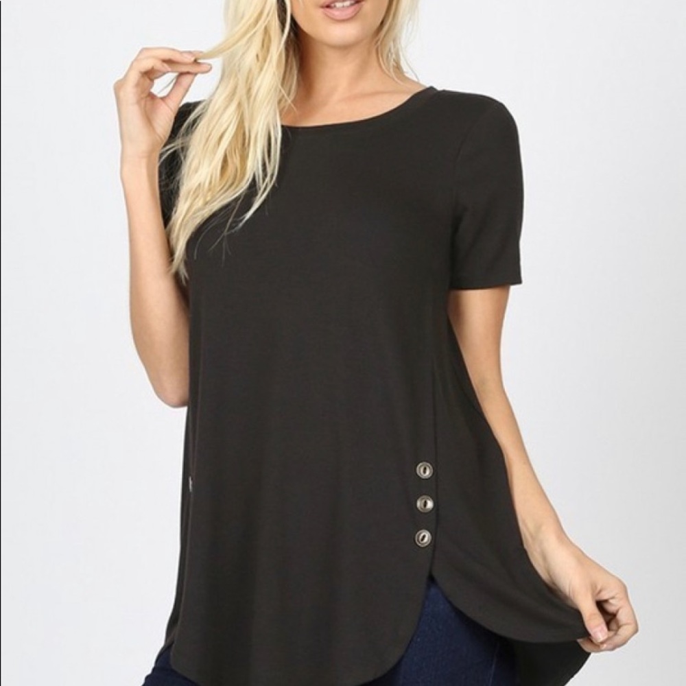 Short sleeve dolphin hem with buttons